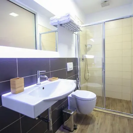 Vila Kristi Vendégház Dhërmi