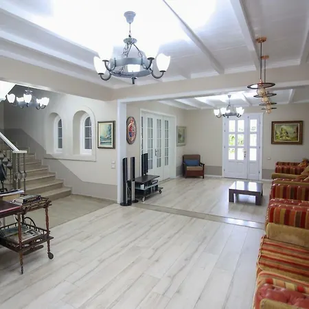 Casa de hóspedes Vila Kristi *