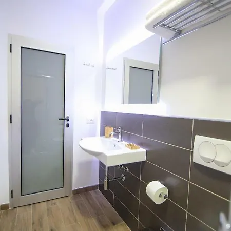 Vila Kristi Dhërmi